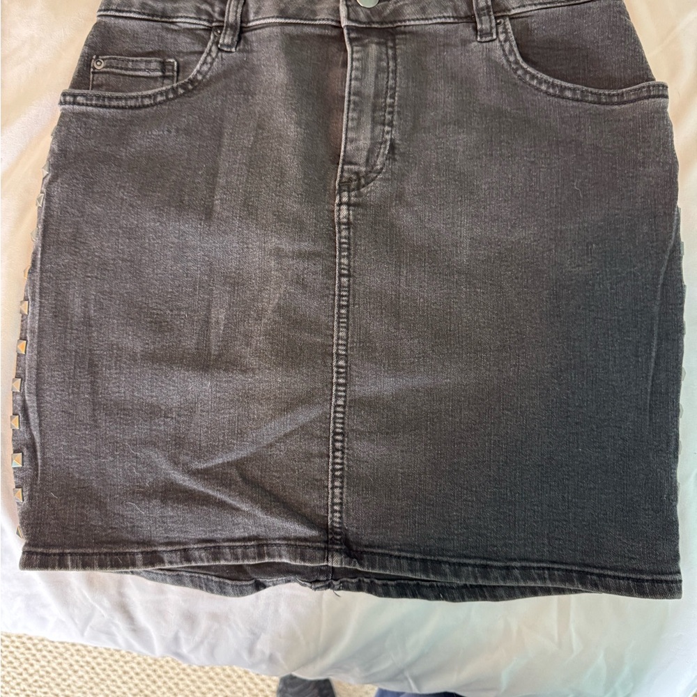 H&M Gray Mini Pencil Skirt Casual